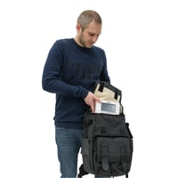 Mochila para transportar dispositivos Globus